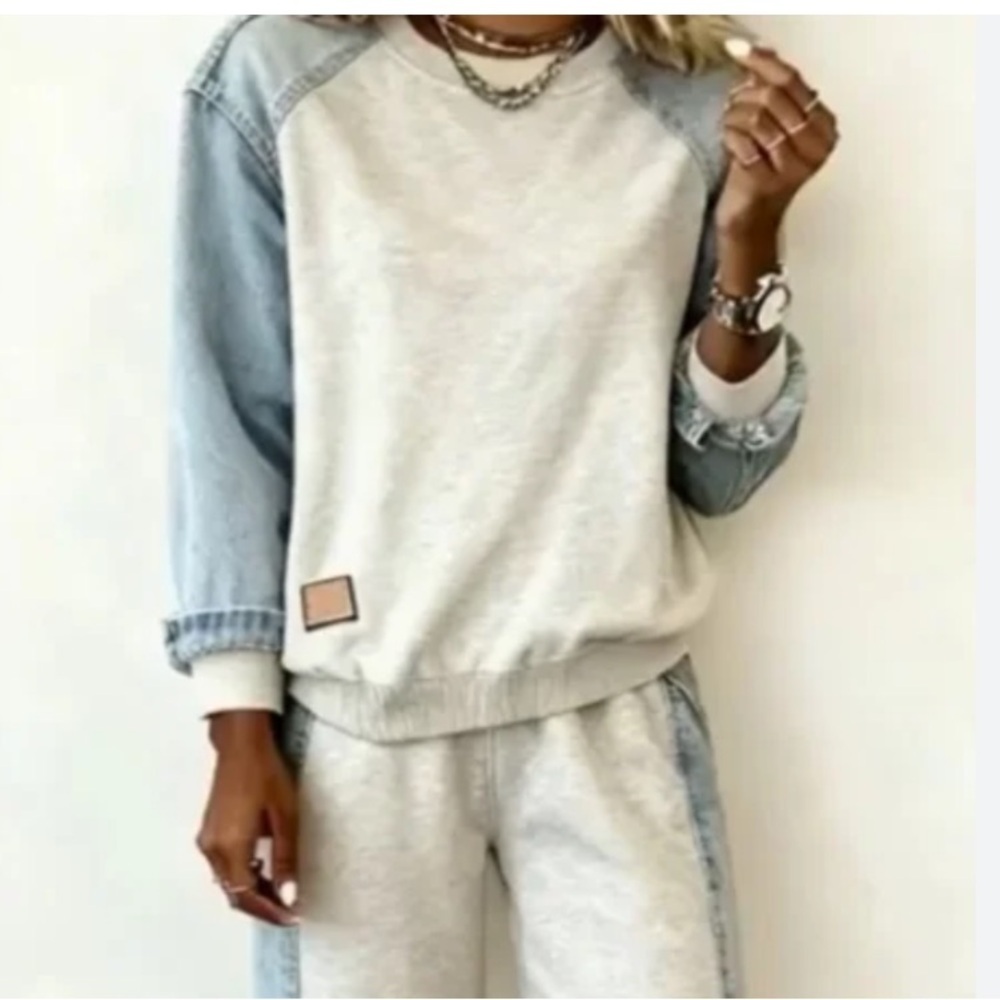 Two-Tone Sweatshirt and Joggers Set - Picture 2 of 3